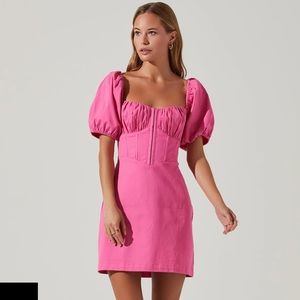WORN ONCE. ASTR THE LABEL KELILAH PUFF SLEEVE BUSTIER MINI DRESS